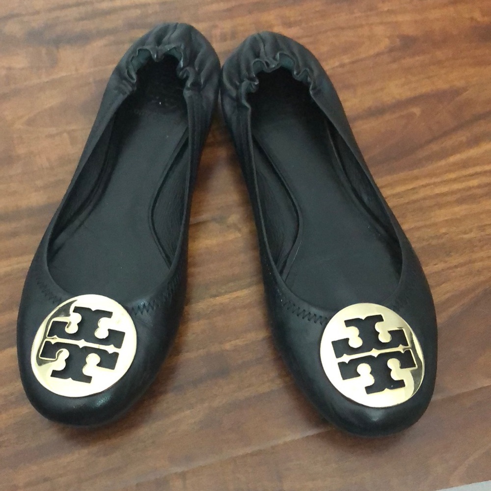 Tory Burch black Reva leather flats size 9